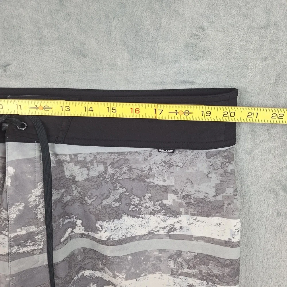 Pelagic Board Shorts Mens 38 Gray Camo Argonaut Fishing Swim Trunks Performance